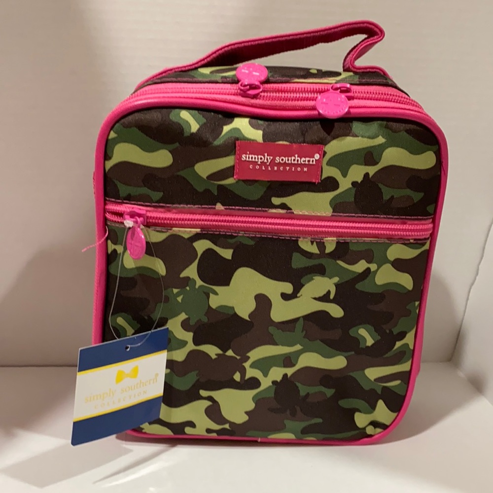 Simply Southern lunch bag in camo colors